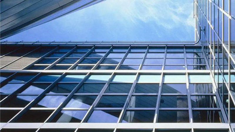 断桥铝门窗：广州报价背后的技术考量**